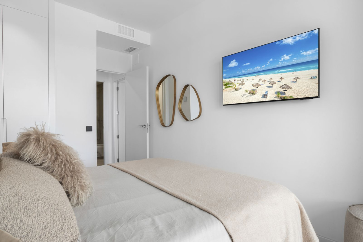 Ground Floor Apartment for short term rent in Los Altos de los Monteros, Marbella East