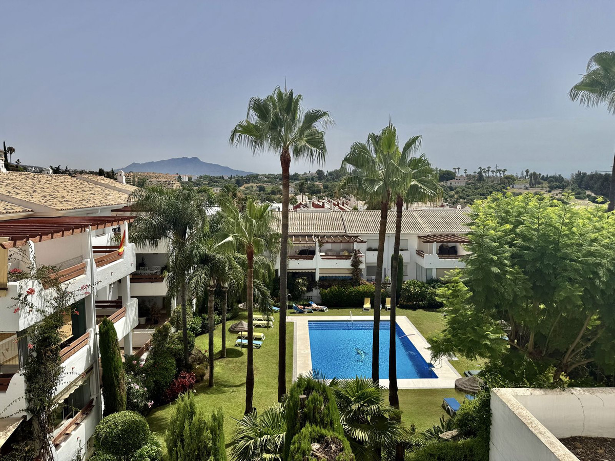 Ground Floor Apartment for long term rent in Selwo, Estepona East