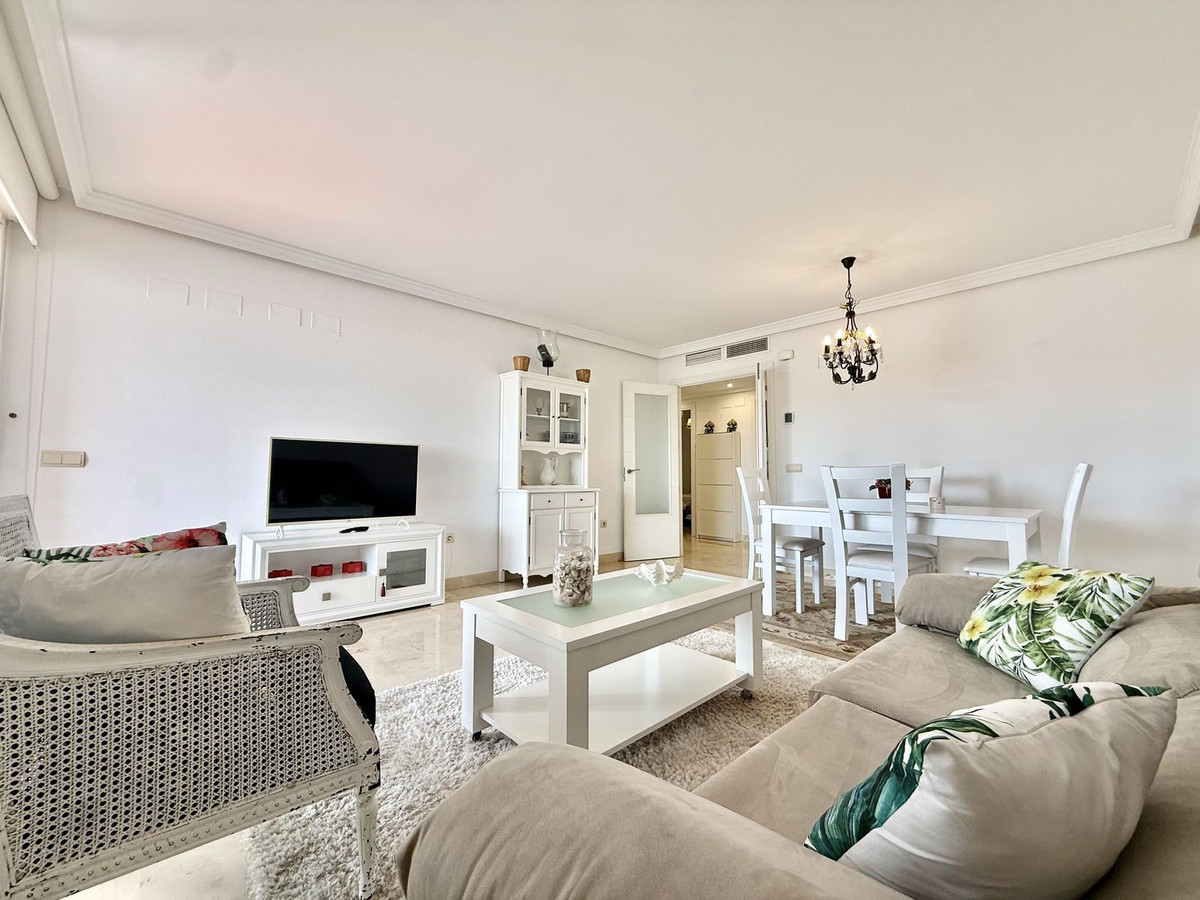 Ground Floor Apartment for long term rent in Selwo, Estepona East