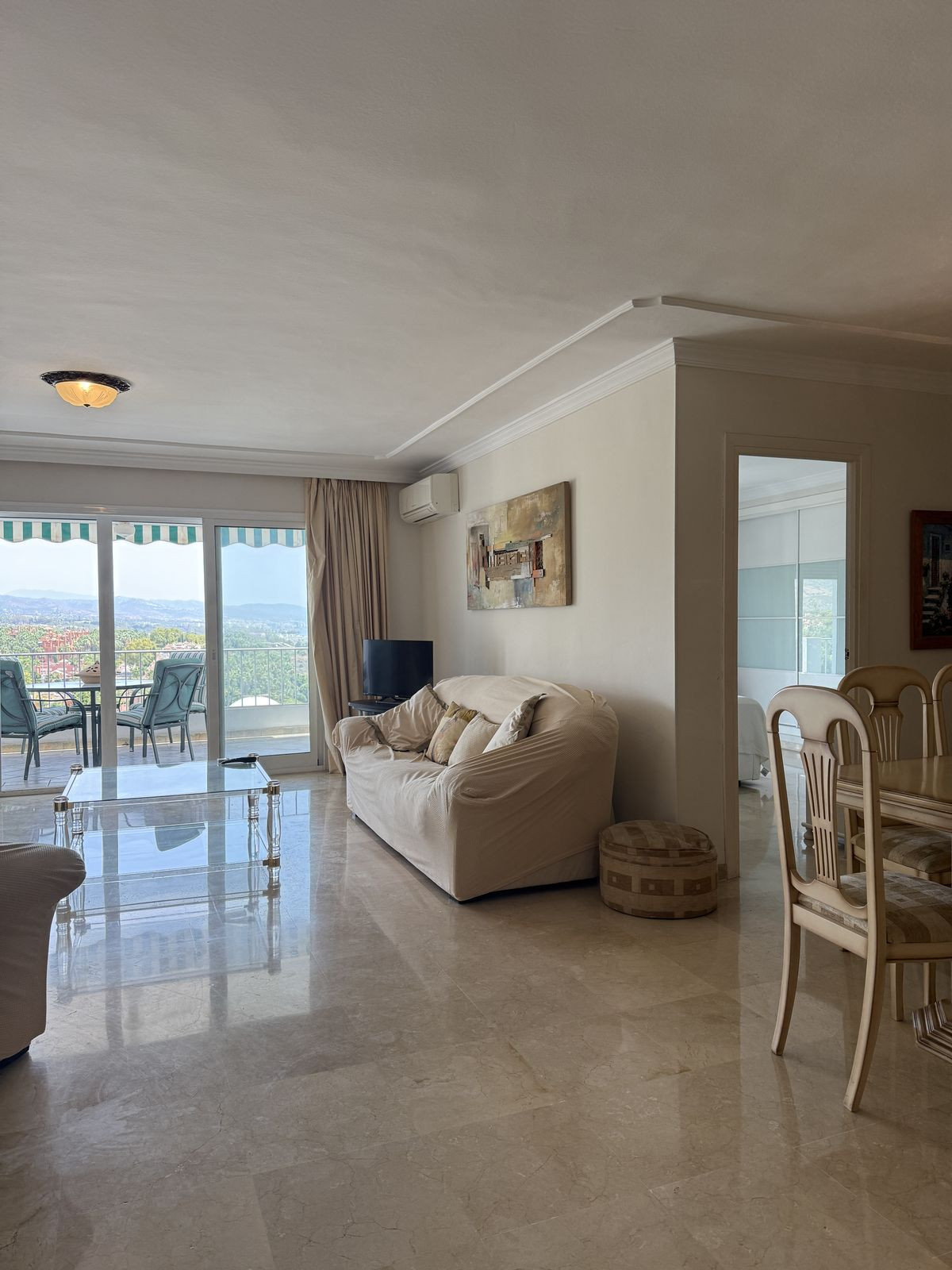 Apartment for short term rent in Nueva Andalucia, Marbella