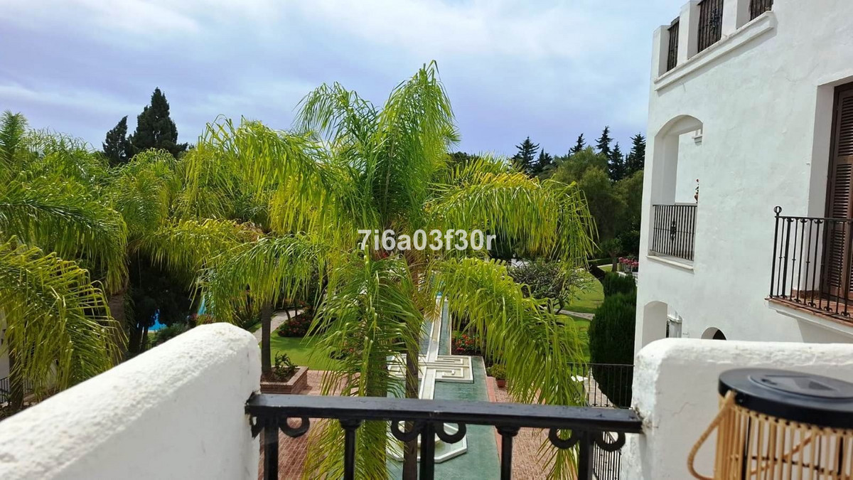 Penthouse for long term rent in Marbella Golden Mile