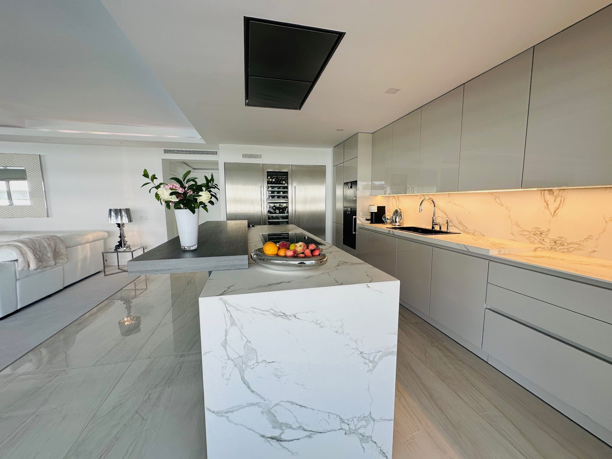 Apartment for long term rent in Marbella - Puerto Banus