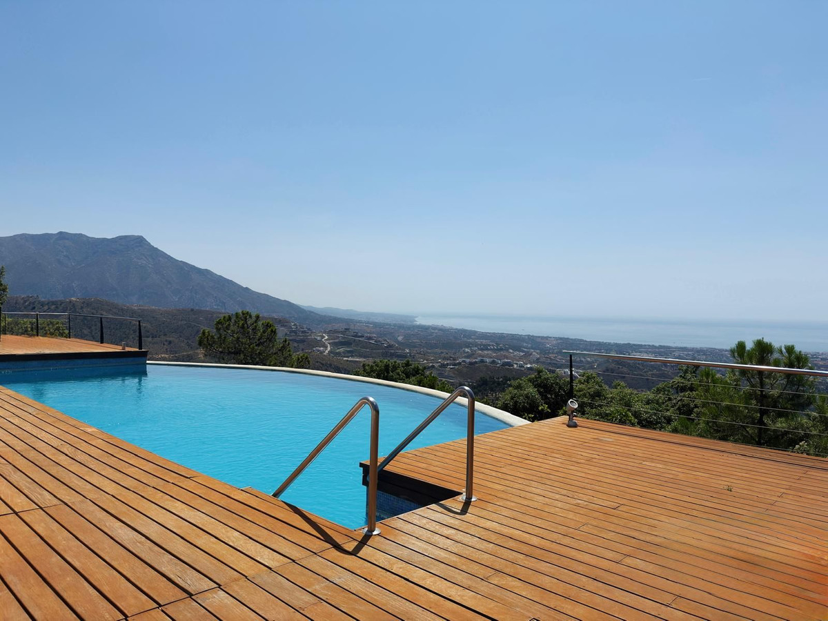 Villa for short term rent in La Zagaleta, Benahavis