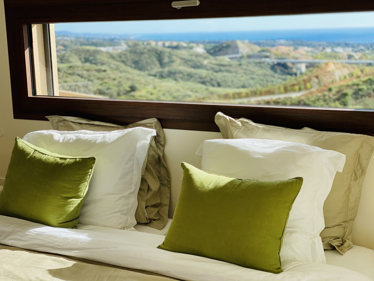 Apartment for rent in Benahavis