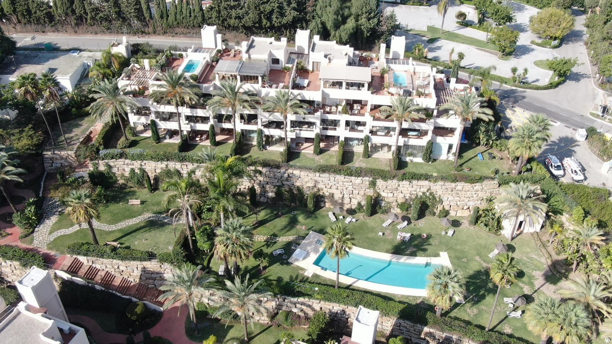 Apartment for short term rent in Paraiso Alto, Benahavis