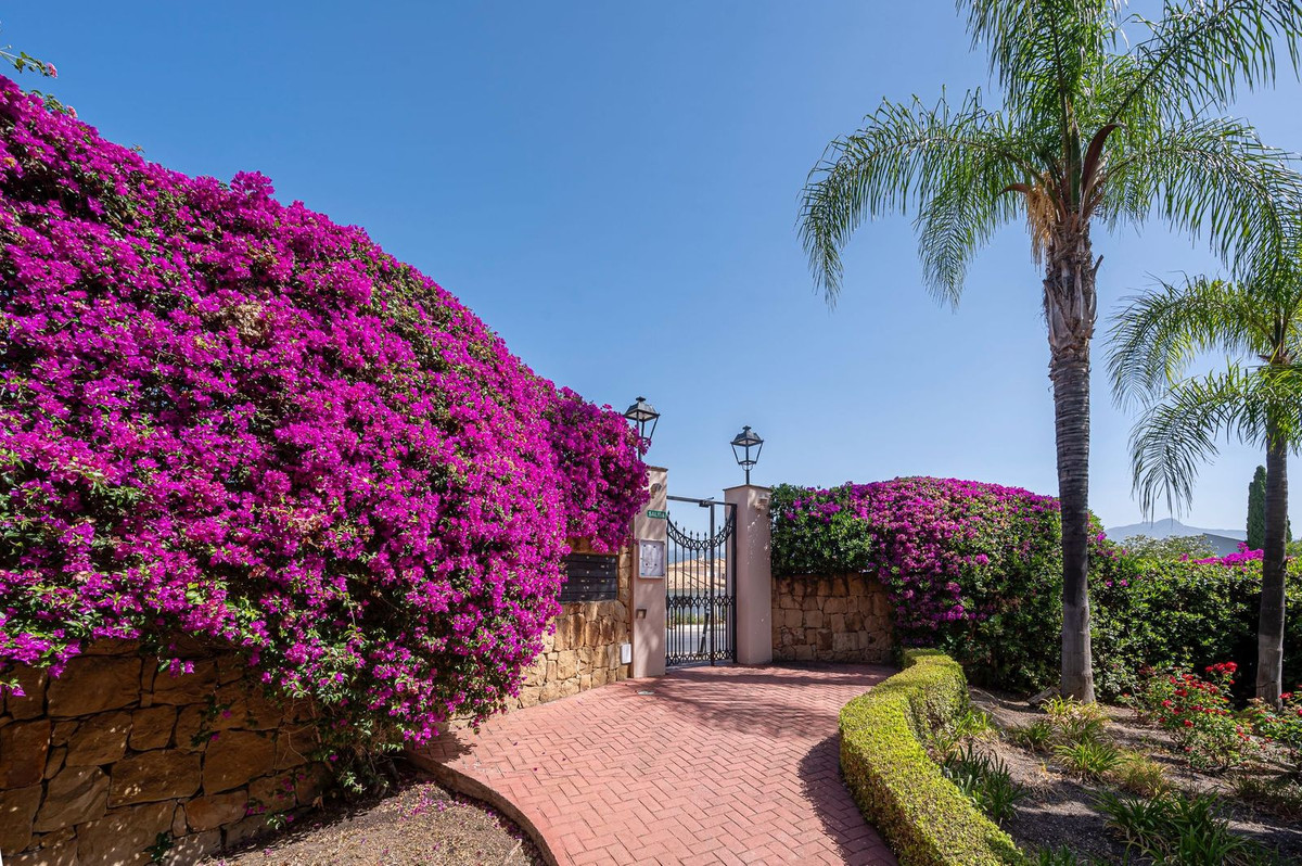 Apartment for short term rent in Paraiso Alto, Benahavis