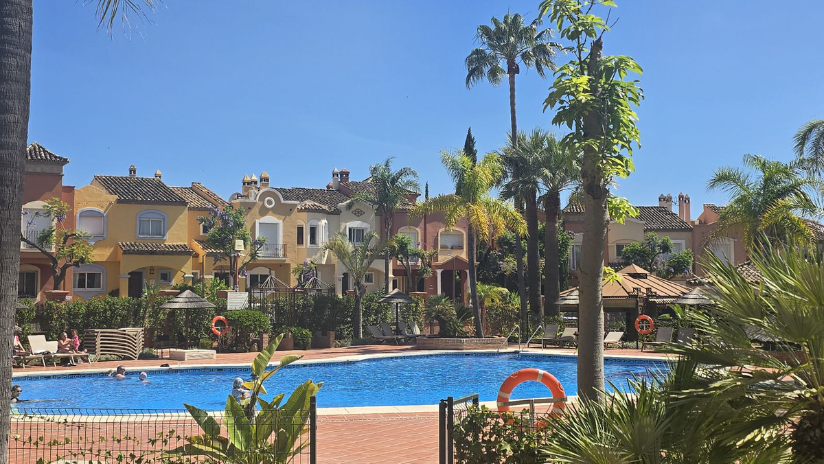 Apartamento Planta Baja en alquiler en Marbella - Puerto Banus