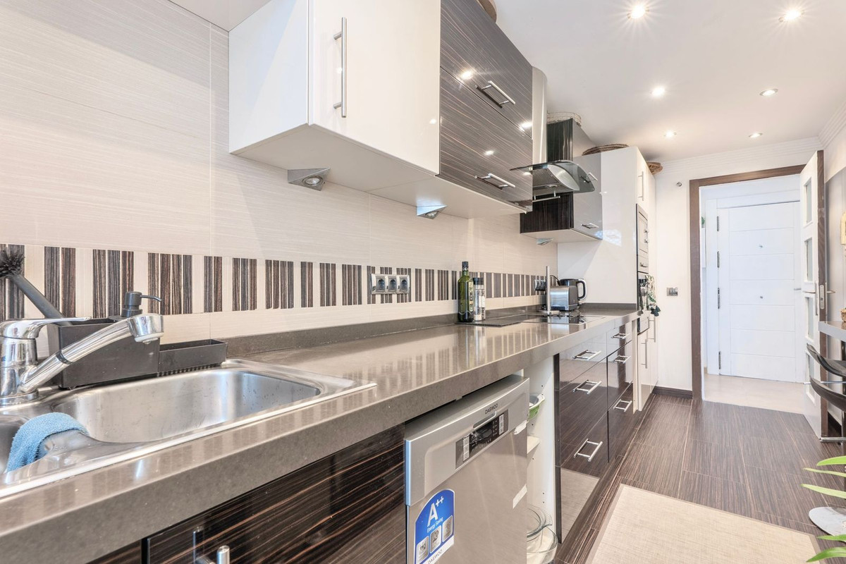 Ground Floor Apartment for rent in Marbella - Puerto Banus