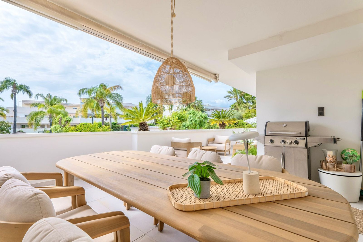 Ground Floor Apartment for rent in Marbella - Puerto Banus