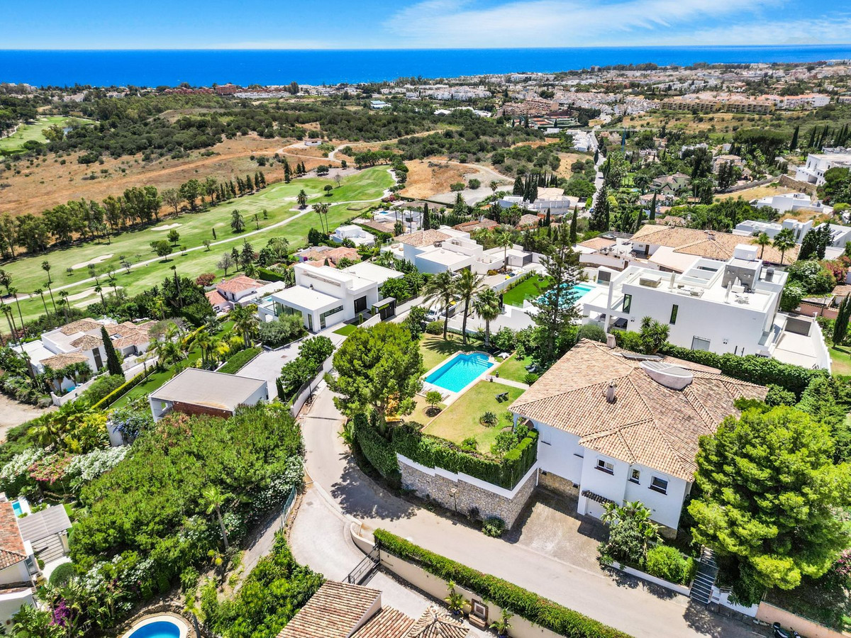 Villa for rent in Paraiso Alto, Benahavis