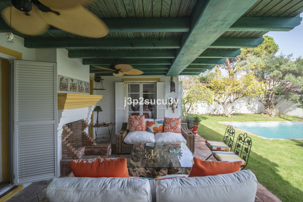 Villa for rent in Benamara, Estepona East