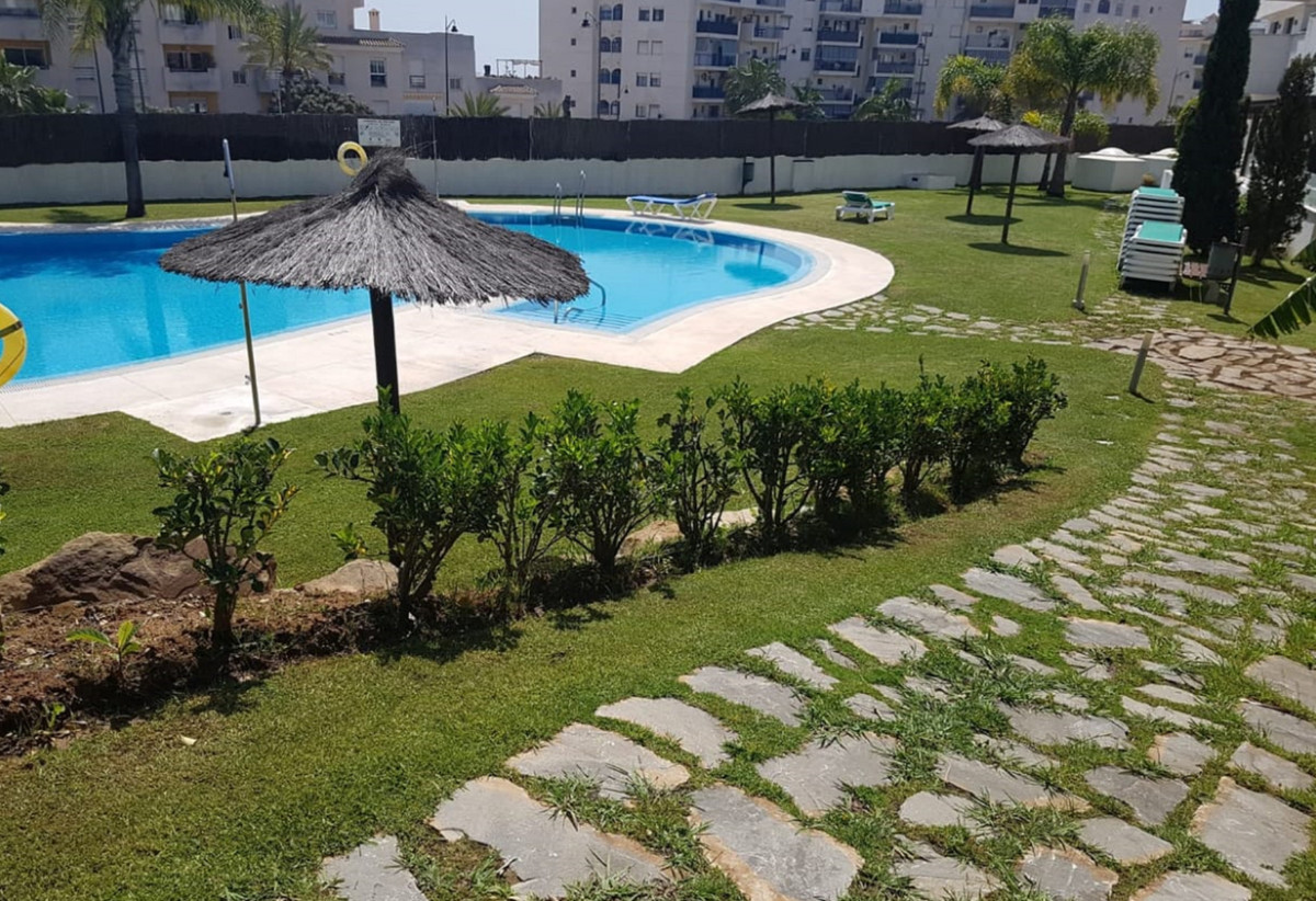 Ground Floor Apartment for short term rent in Estepona