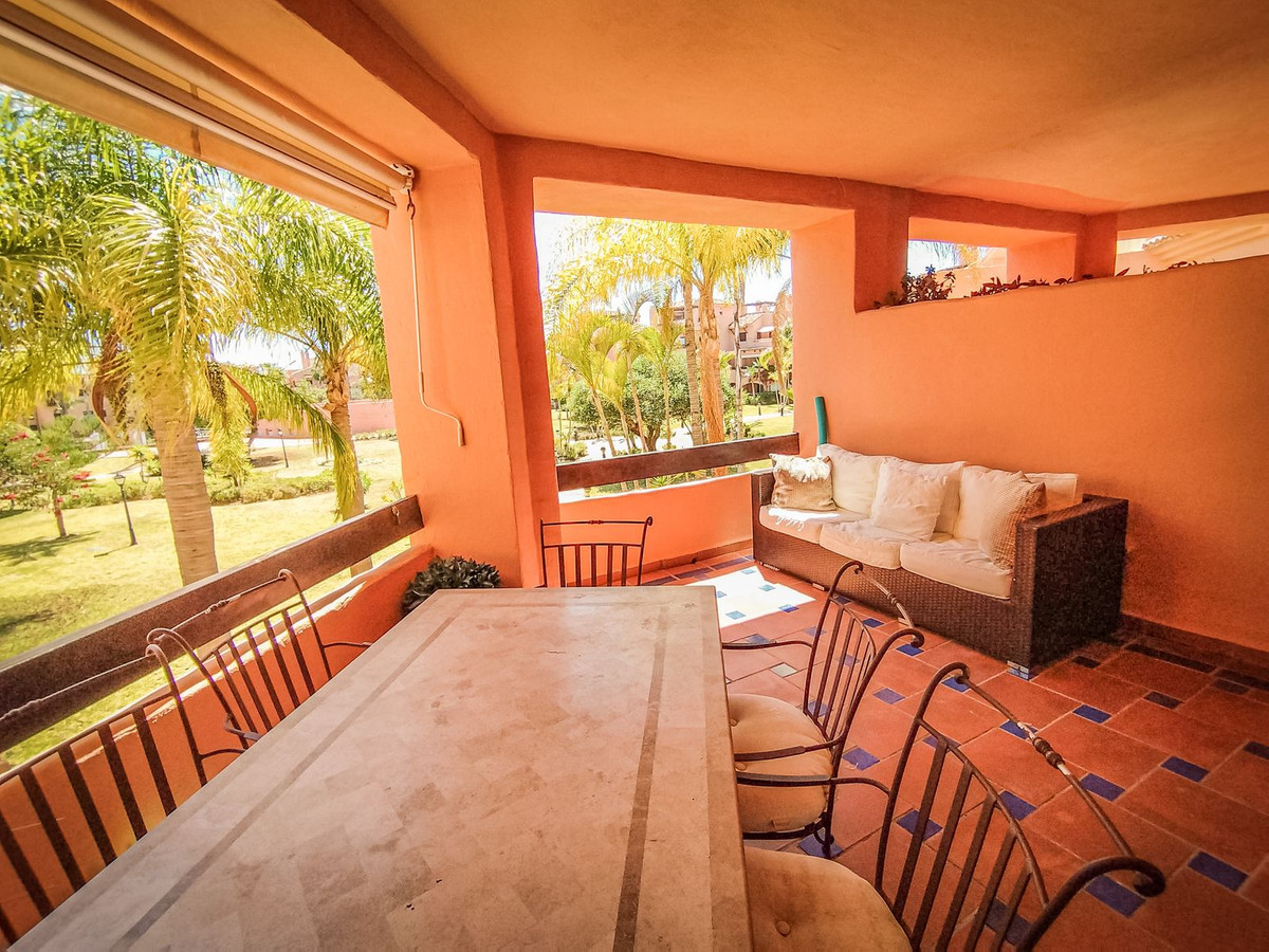 Apartment for rent in Hacienda del Sol, Estepona East