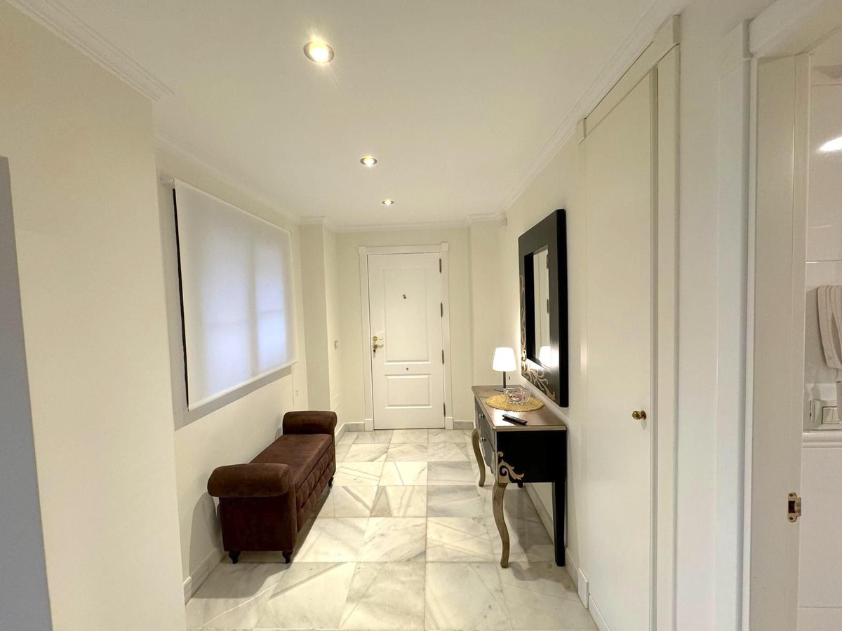 Apartment for rent in Hacienda del Sol, Estepona East