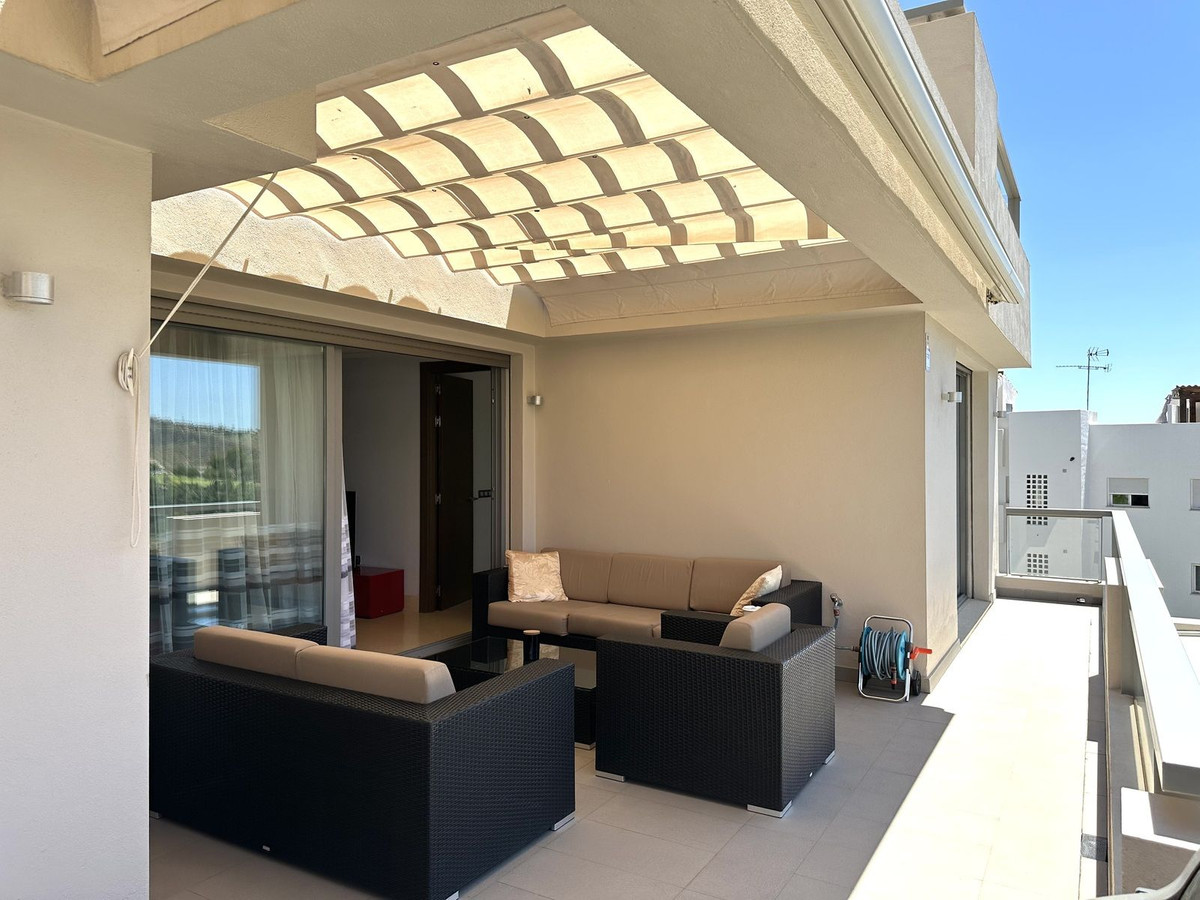 Apartment for rent in Benahavis