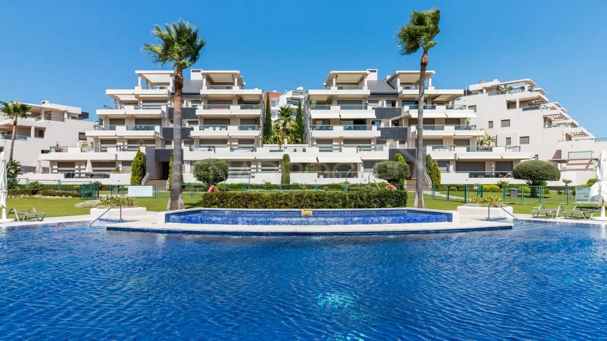 Apartment for rent in Benahavis