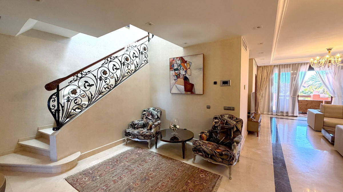 Apartamento en alquiler en Estepona