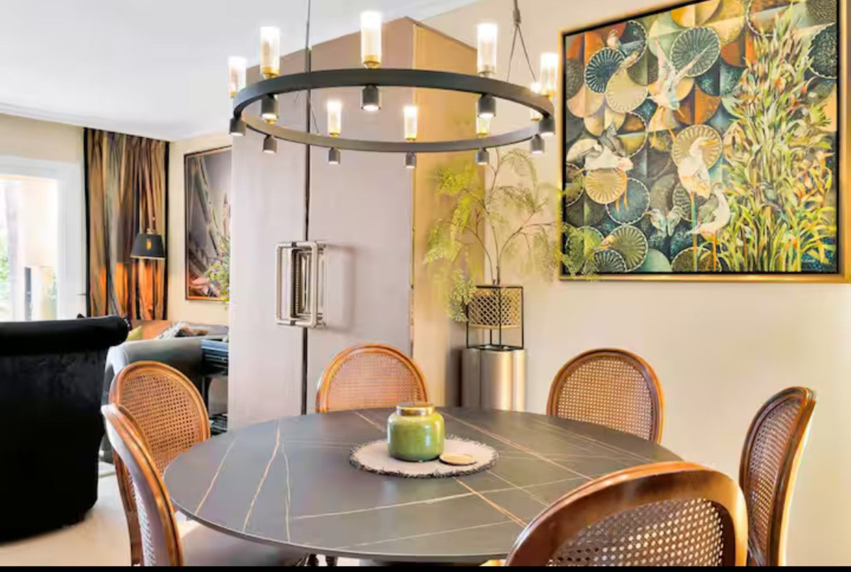 Apartment for rent in Elviria, Marbella East