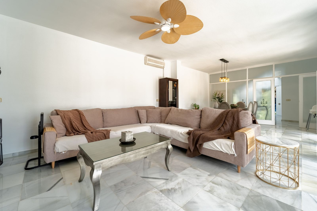 Villa for long term rent in Nueva Andalucia, Marbella