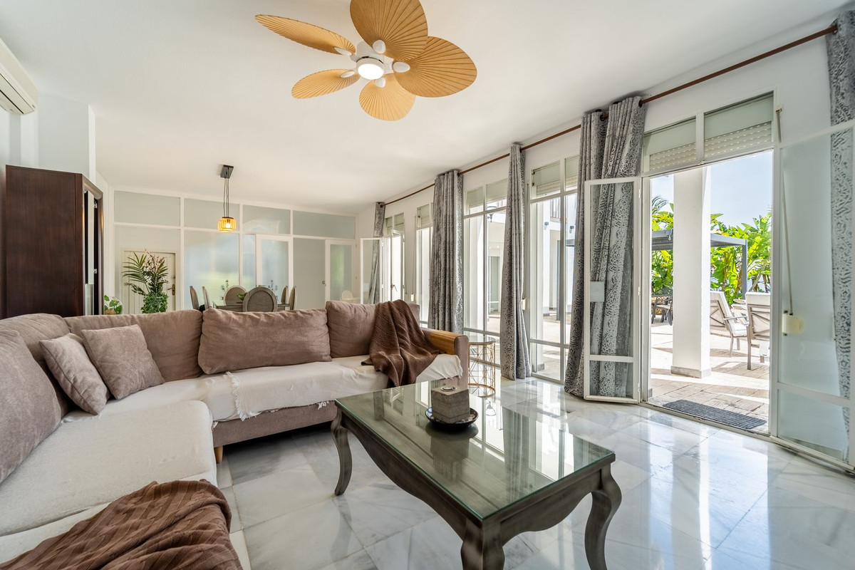 Villa for long term rent in Nueva Andalucia, Marbella