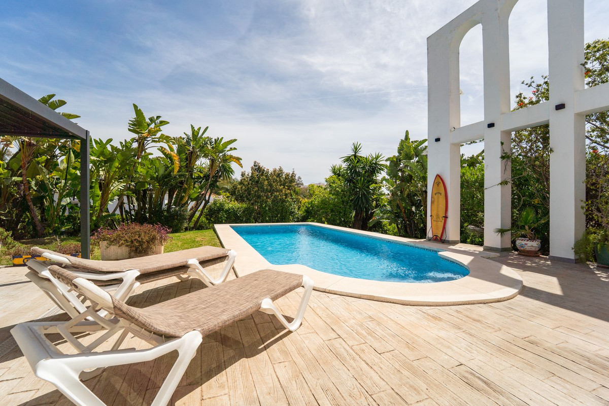 Villa for long term rent in Nueva Andalucia, Marbella