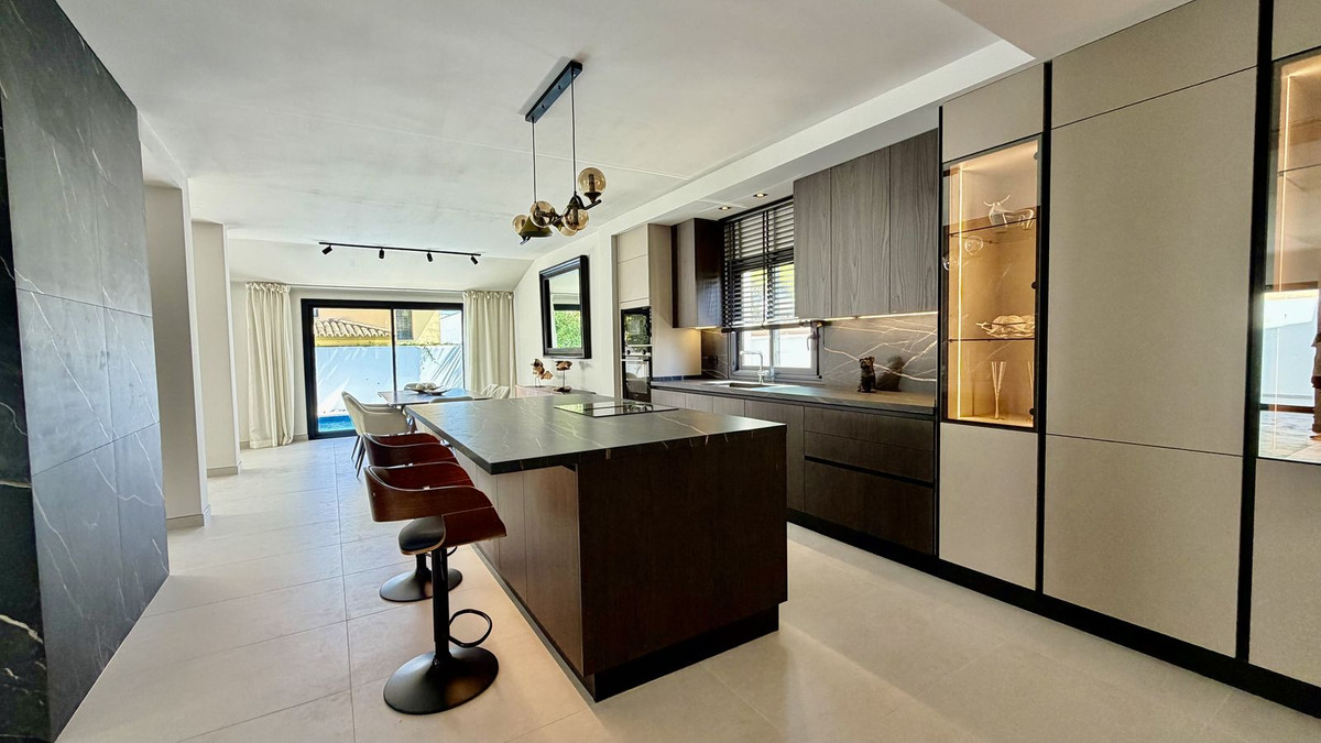 Villa En alquiler en Nueva Andalucia, Marbella