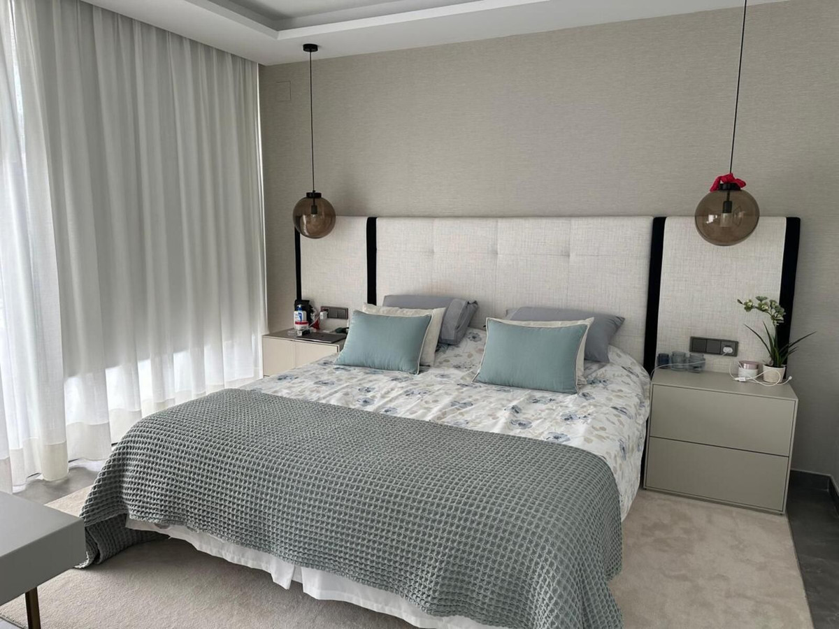 Semi Detached Villa for rent in Marbella - Puerto Banus