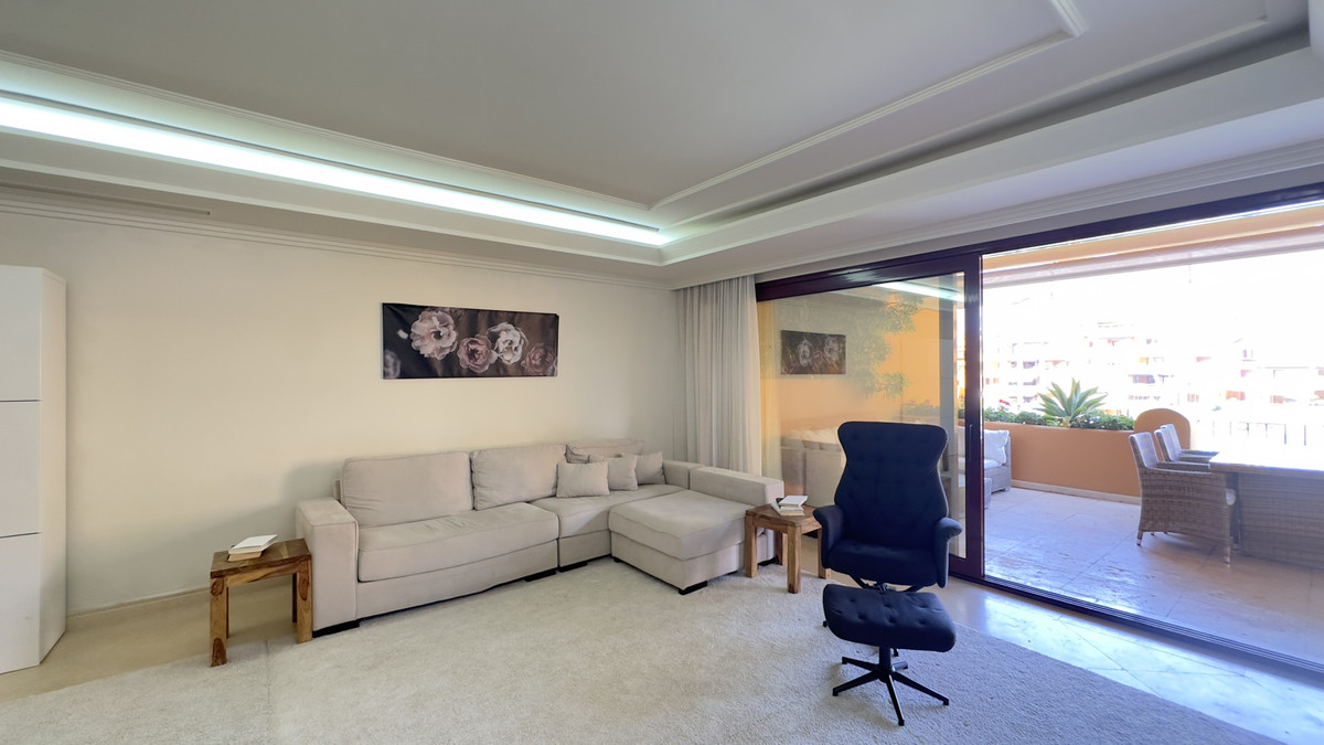 Apartment for long term rent in Estepona