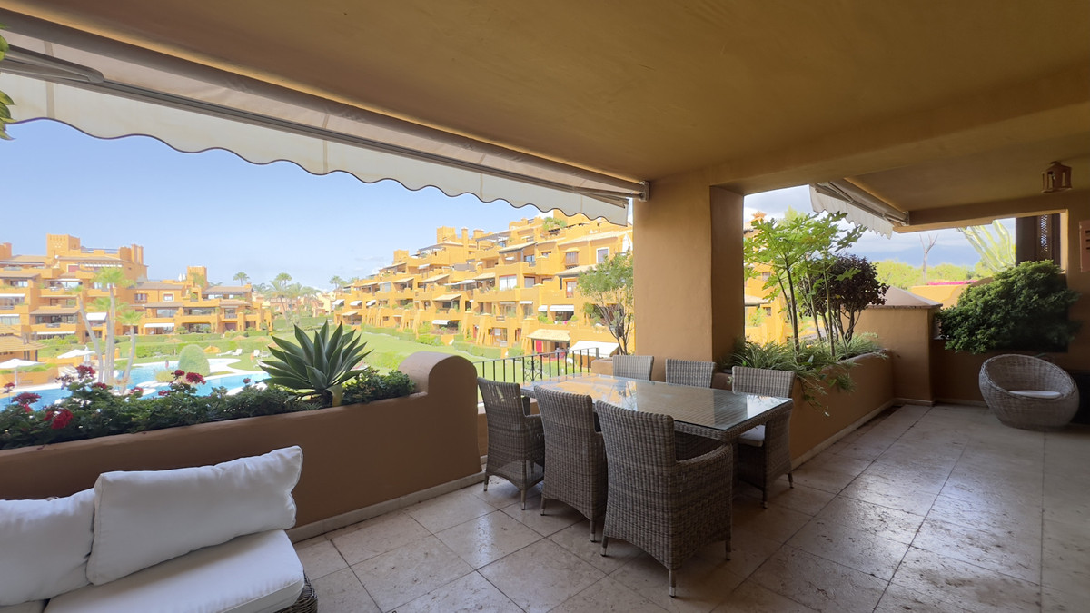Apartment for long term rent in Estepona
