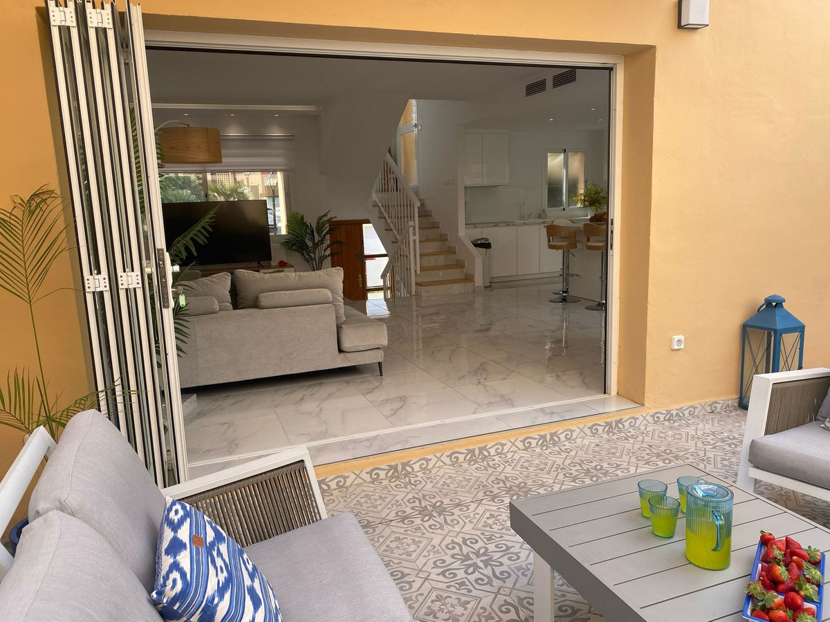 Town House for rent in Marbella