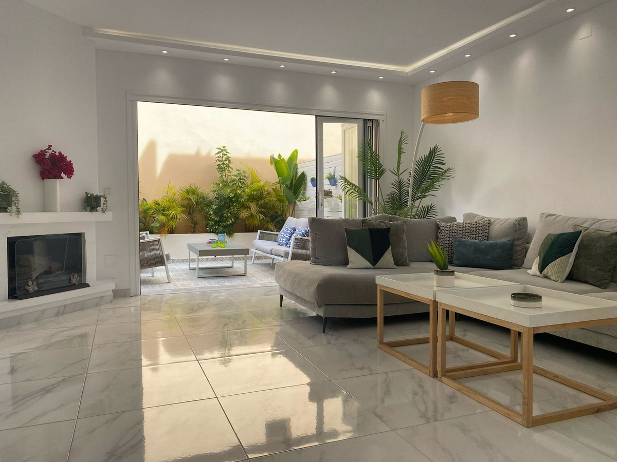 Town House for rent in Marbella