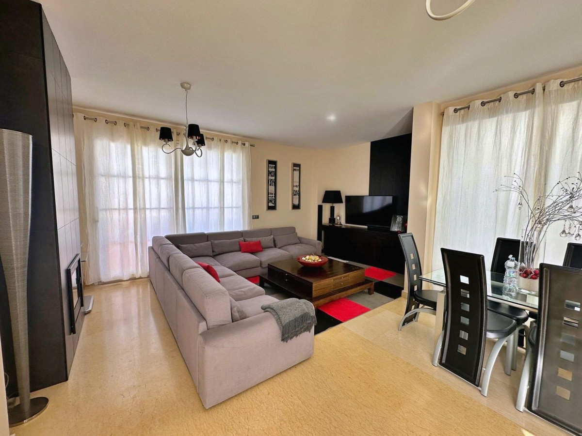 Villa for long term rent in Selwo, Estepona East