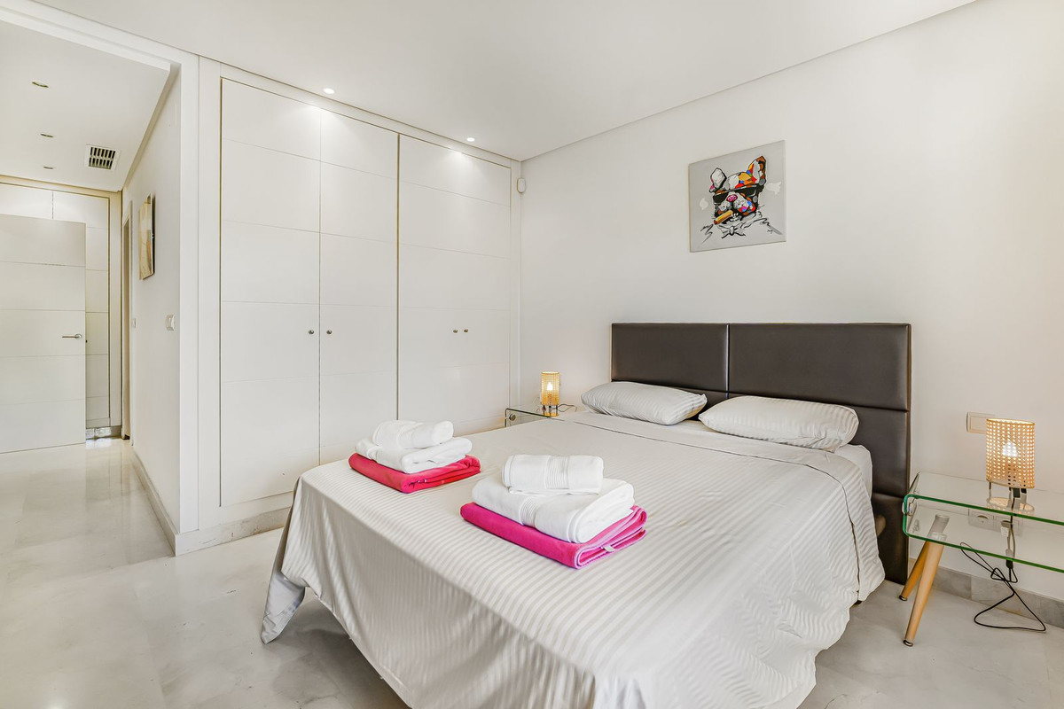 Ground Floor Apartment for short term rent in Nueva Andalucia, Marbella