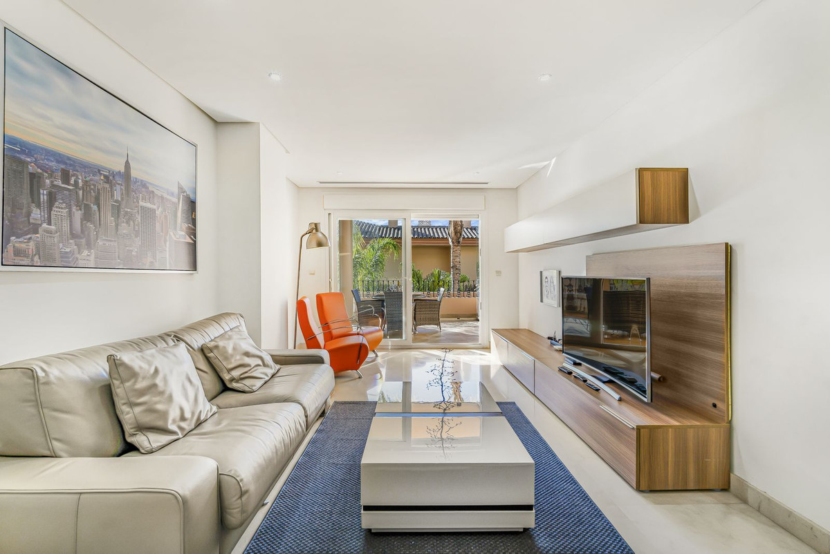 Ground Floor Apartment for short term rent in Nueva Andalucia, Marbella