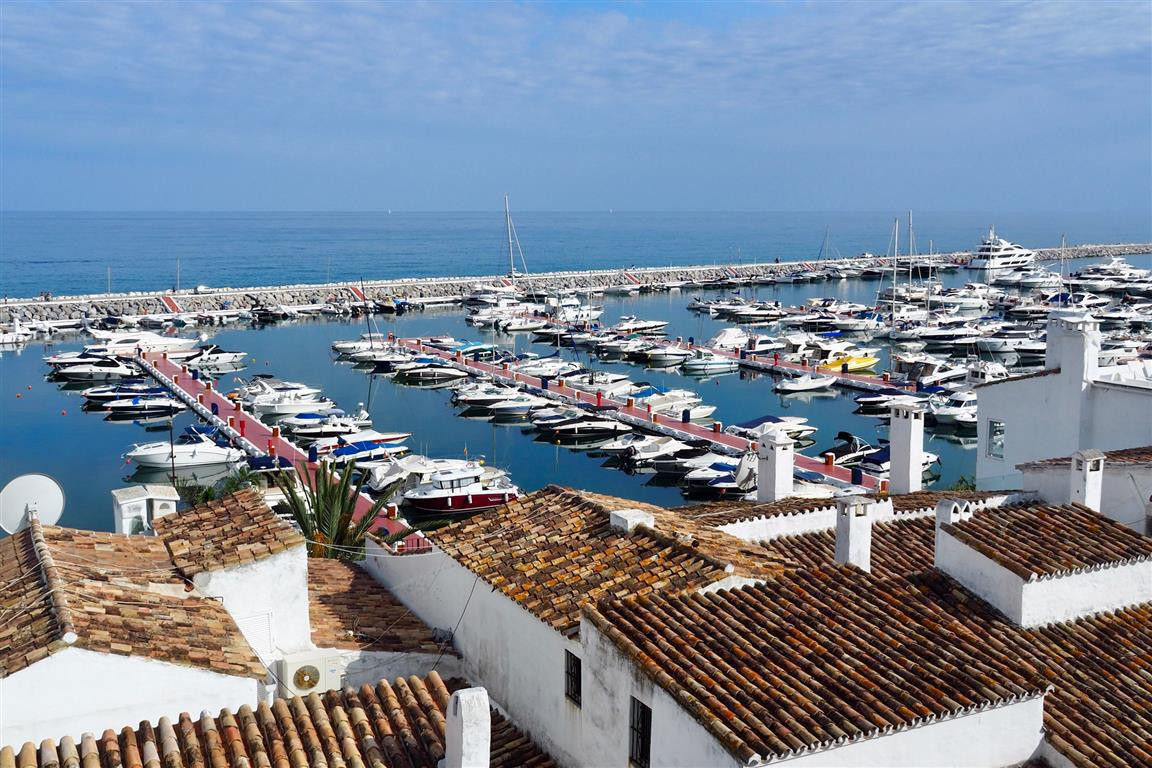 Apartment for rent in Marbella - Puerto Banus