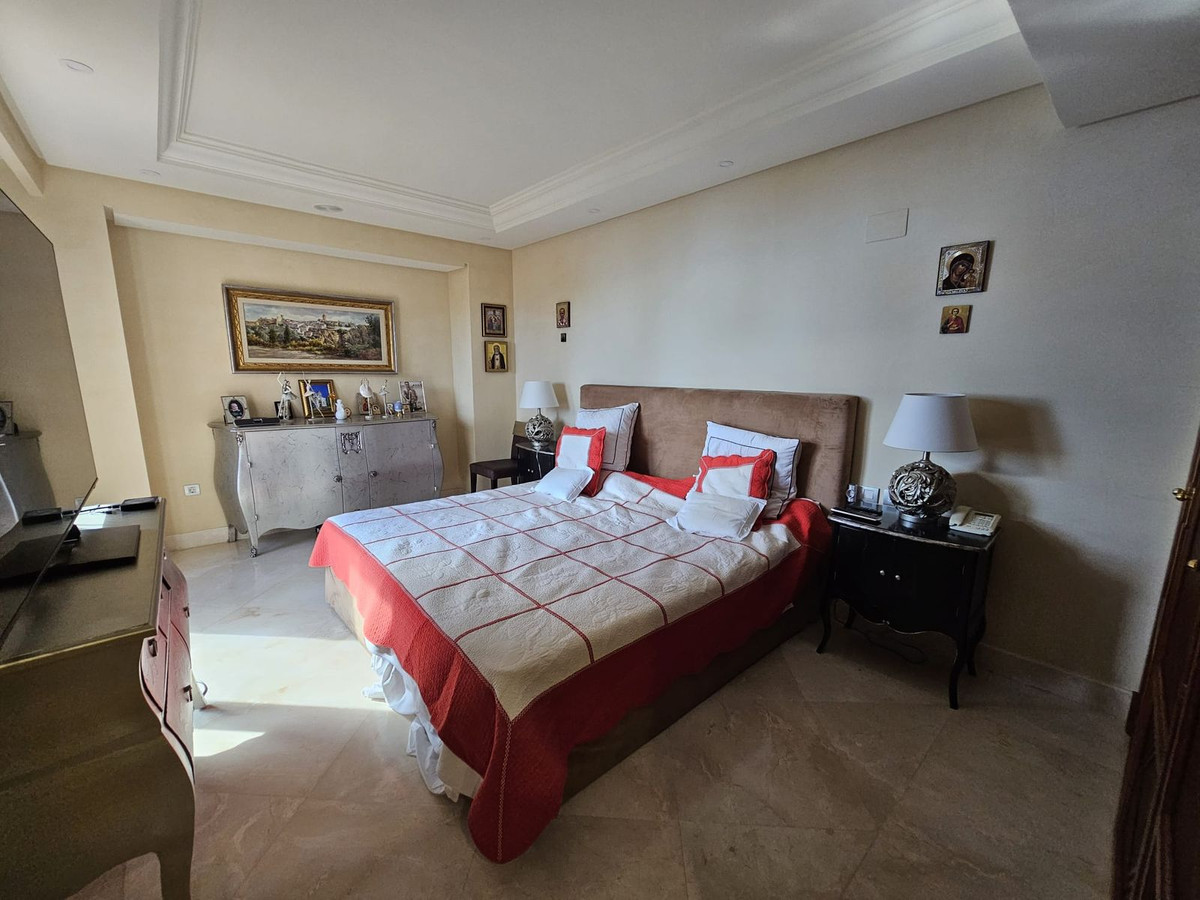 Apartment for short term rent in Estepona