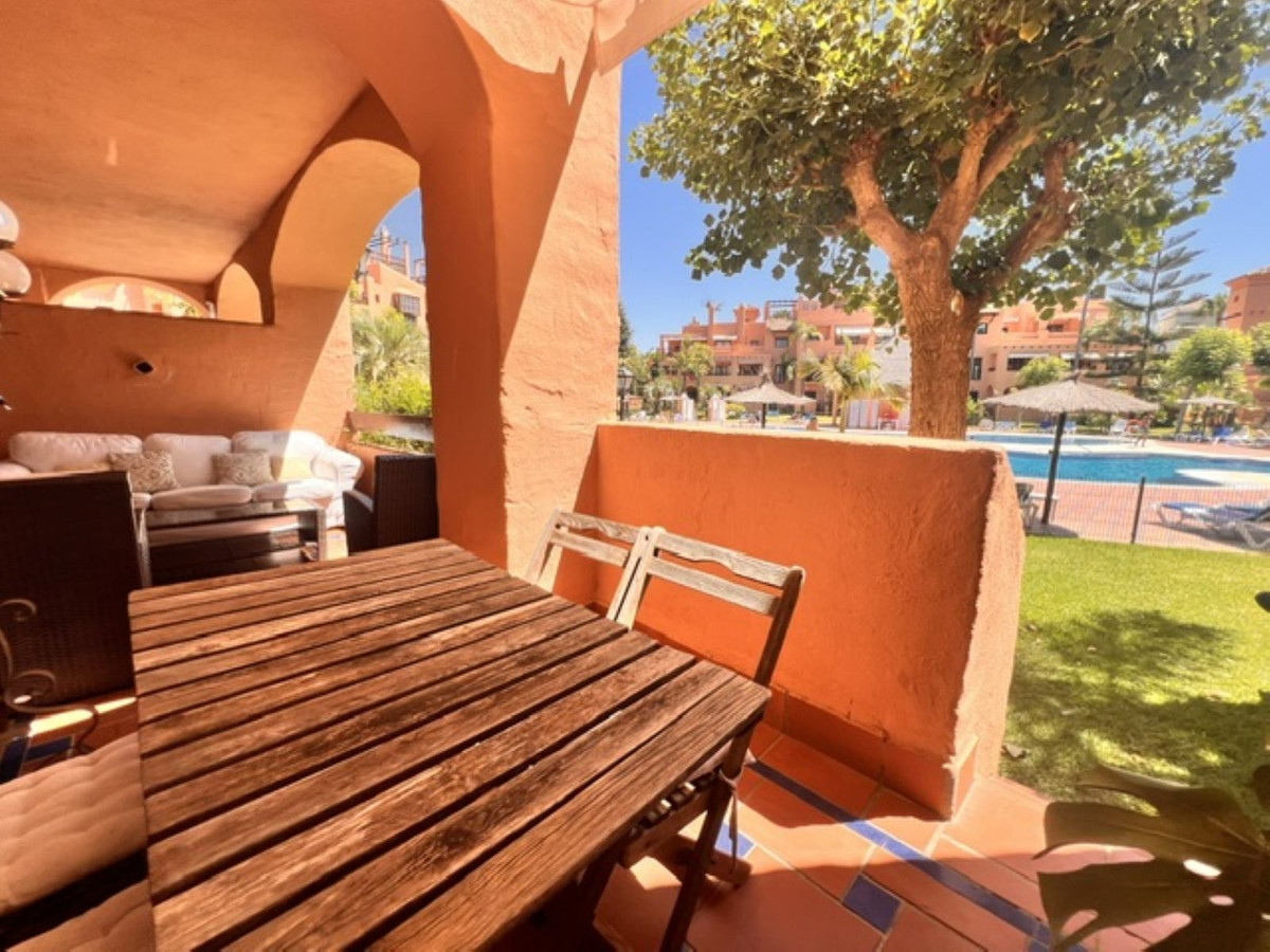 Ground Floor Apartment for long term rent in Hacienda del Sol, Estepona East