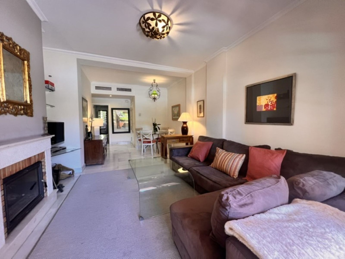 Ground Floor Apartment for long term rent in Hacienda del Sol, Estepona East