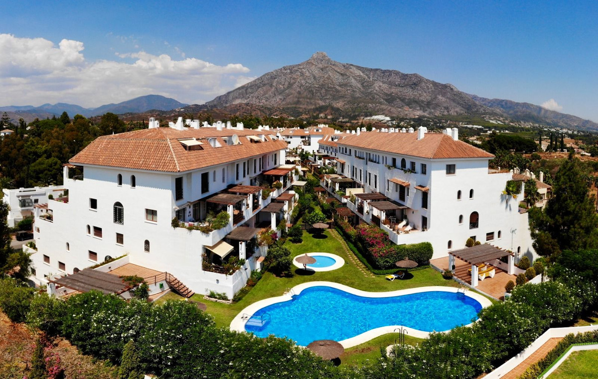 Apartment for long term rent in Marbella Golden Mile
