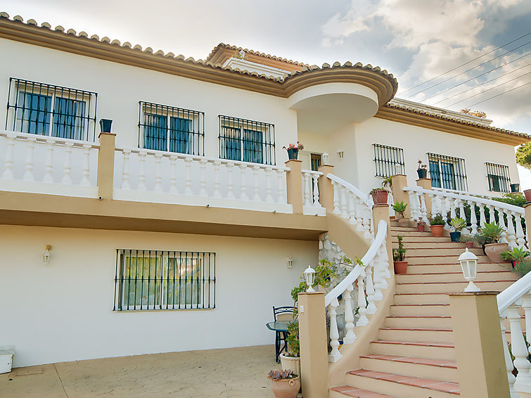 Villa for short term rent in Calahonda, Mijas Costa