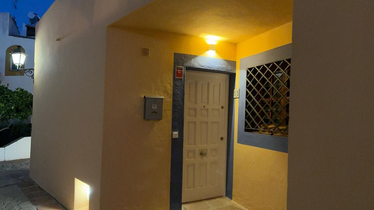 Town House for rent in Marbella
