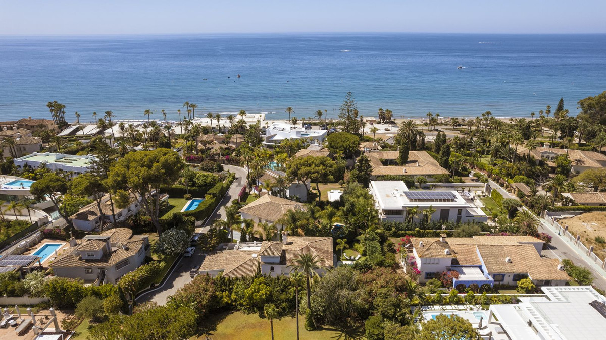 Villa for rent in Los Monteros, Marbella East