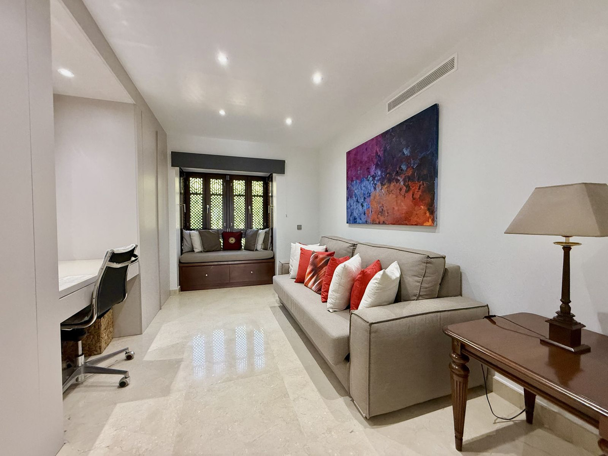 Apartment for rent in Marbella Golden Mile