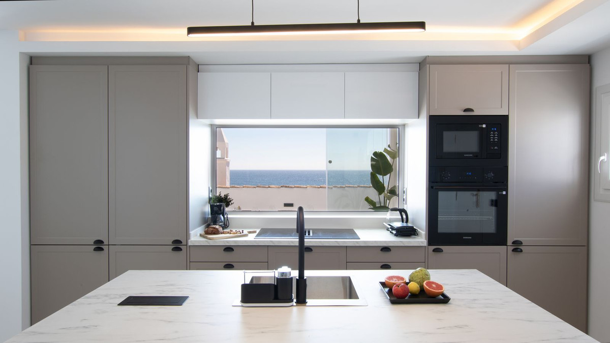 Penthouse for long term rent in Calahonda, Mijas Costa