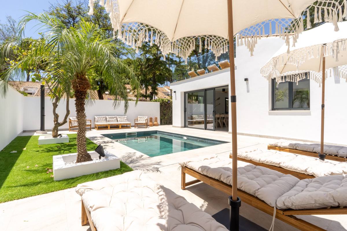 Villa for short term rent in Nueva Andalucia, Marbella