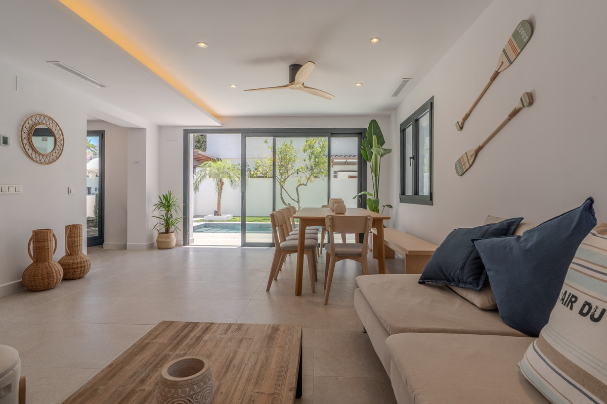 Villa for short term rent in Nueva Andalucia, Marbella