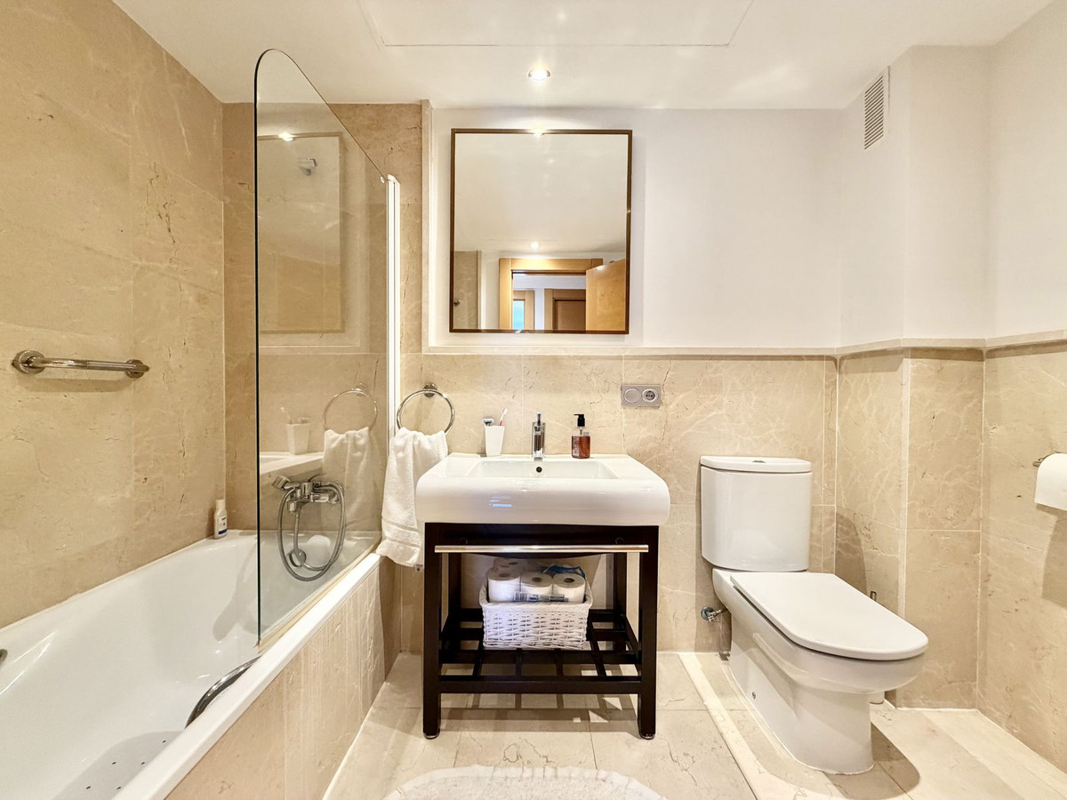 Apartamento en alquiler en Los Flamingos, Benahavis
