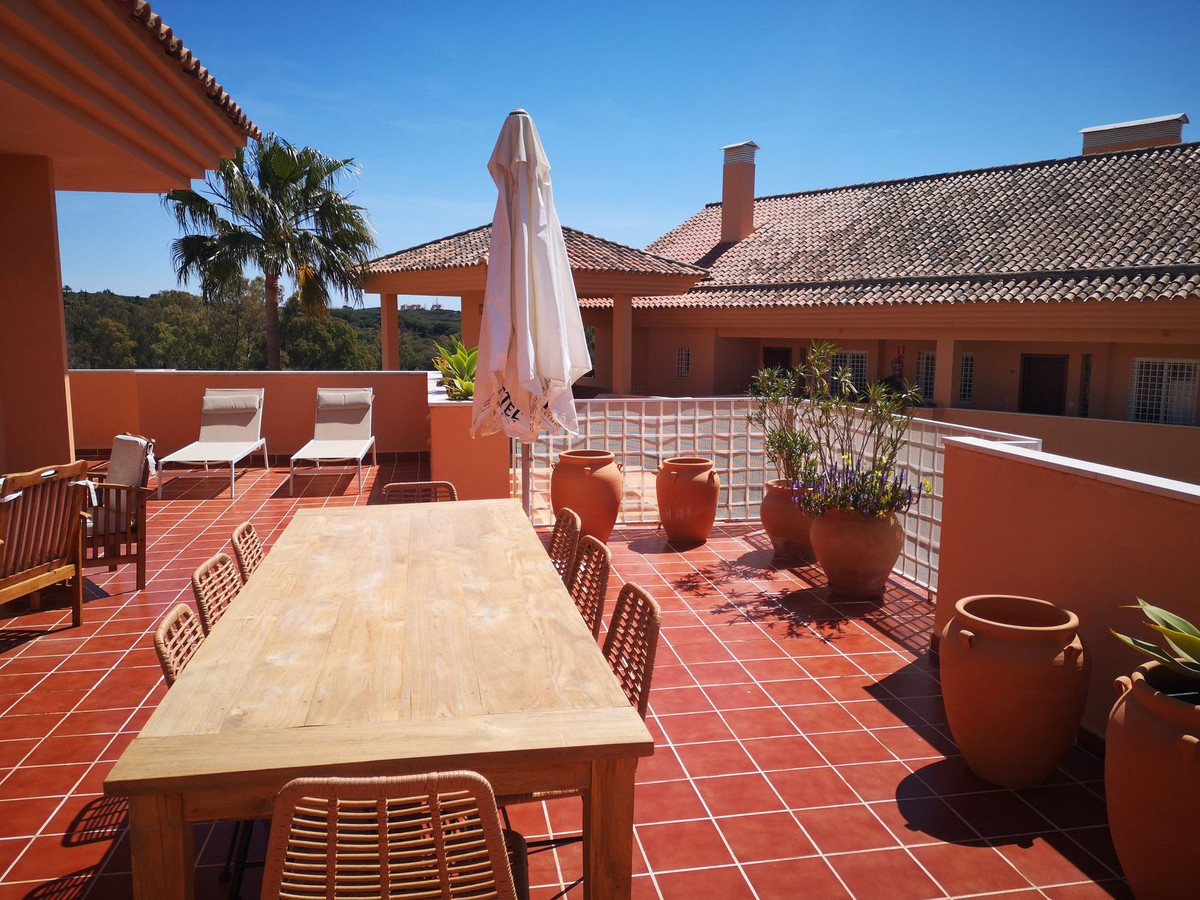 Apartment for short term rent in Elviria, Marbella East
