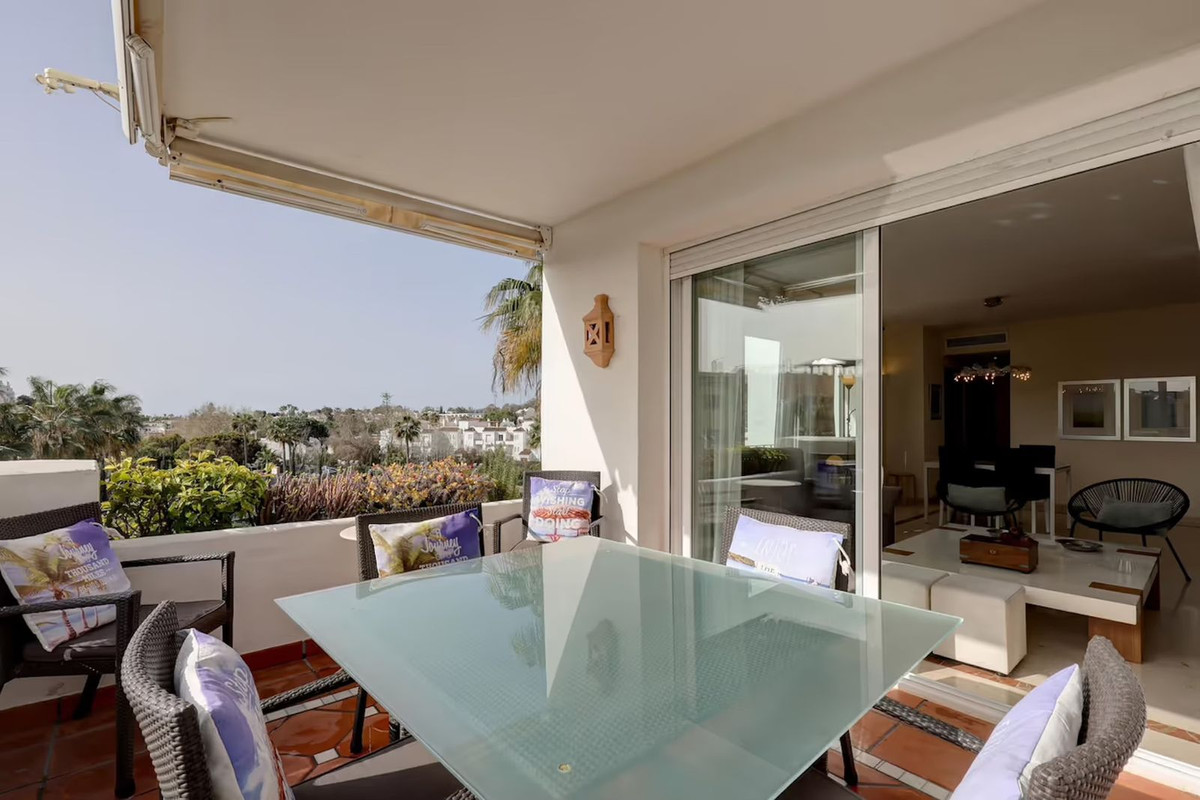 Apartment for rent in Costalita, Estepona East