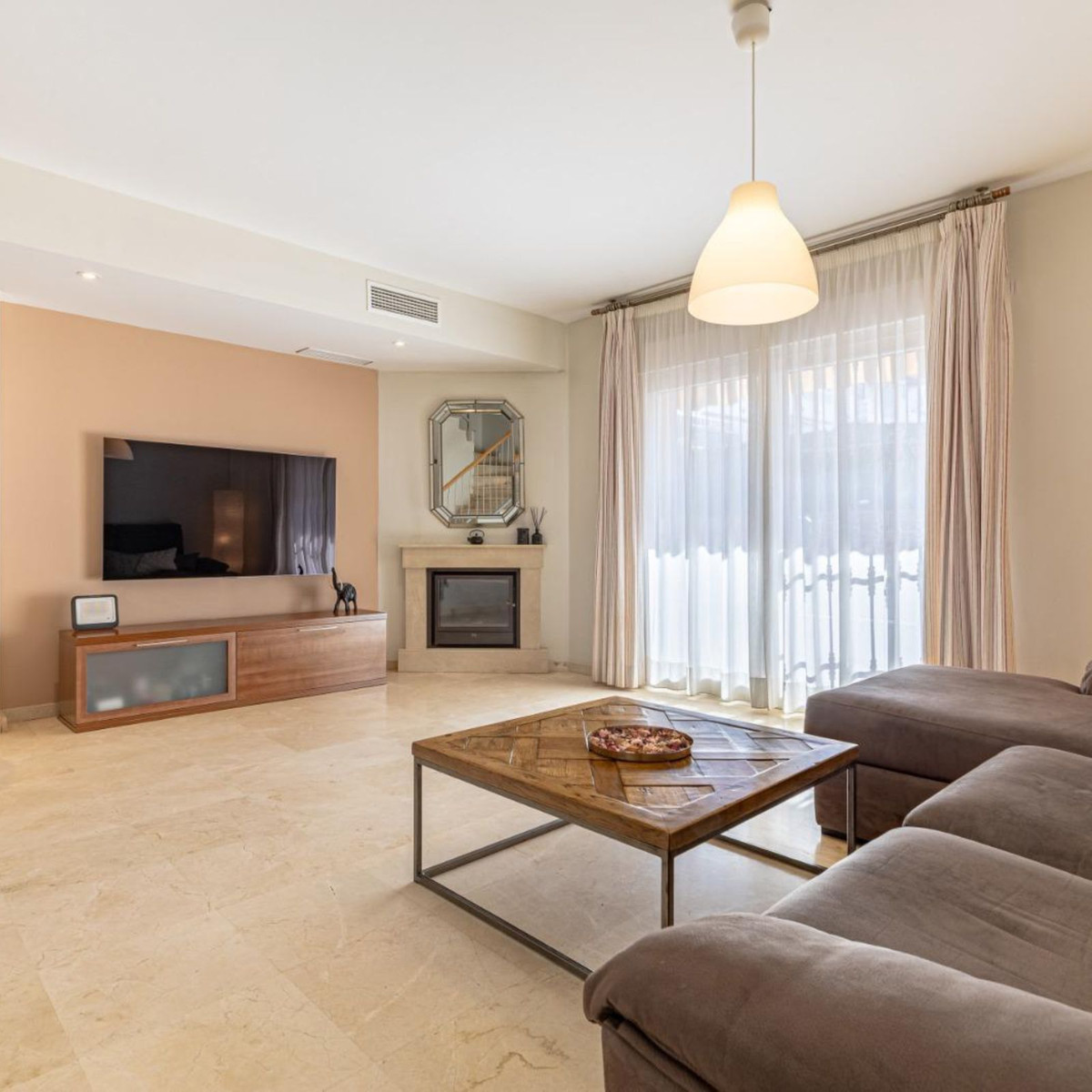 Town House for rent in Marbella